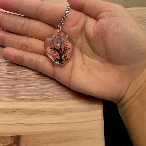 Resin Flower Pressed & Tree Heart Pendant Charm Stainless Steel Necklace - Picture 2 of 3